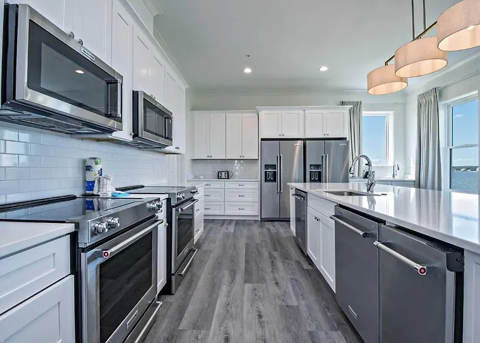 Sunset Oasis 10 Bedroom * Gulf Shores